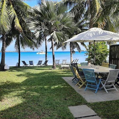 Fantastic Spacious Beachfront Villavacances Grand Bay Luaran gambar