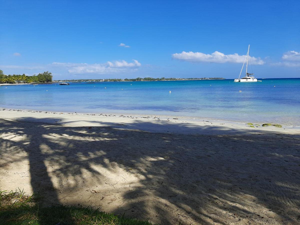Fantastic Spacious Beachfront Villavacances Grand Bay Luaran gambar