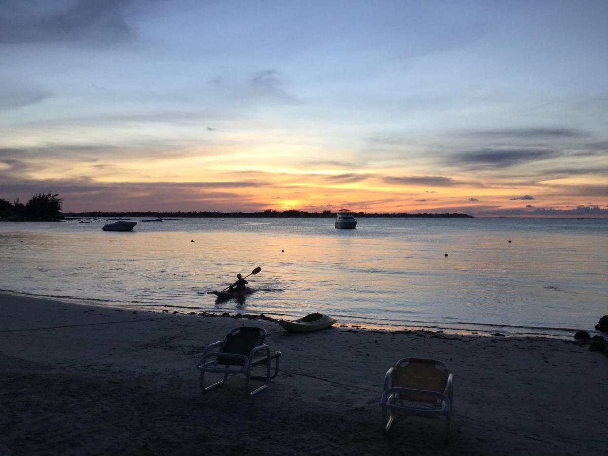 Fantastic Spacious Beachfront Villavacances Grand Bay Luaran gambar